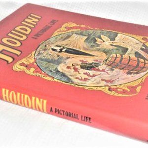 MC2 1976 1st Ed. HOUDINI A PICTORIAL Milbourne Christopher Magic Trick Book
